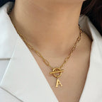 The Róis, Initial Halskæde