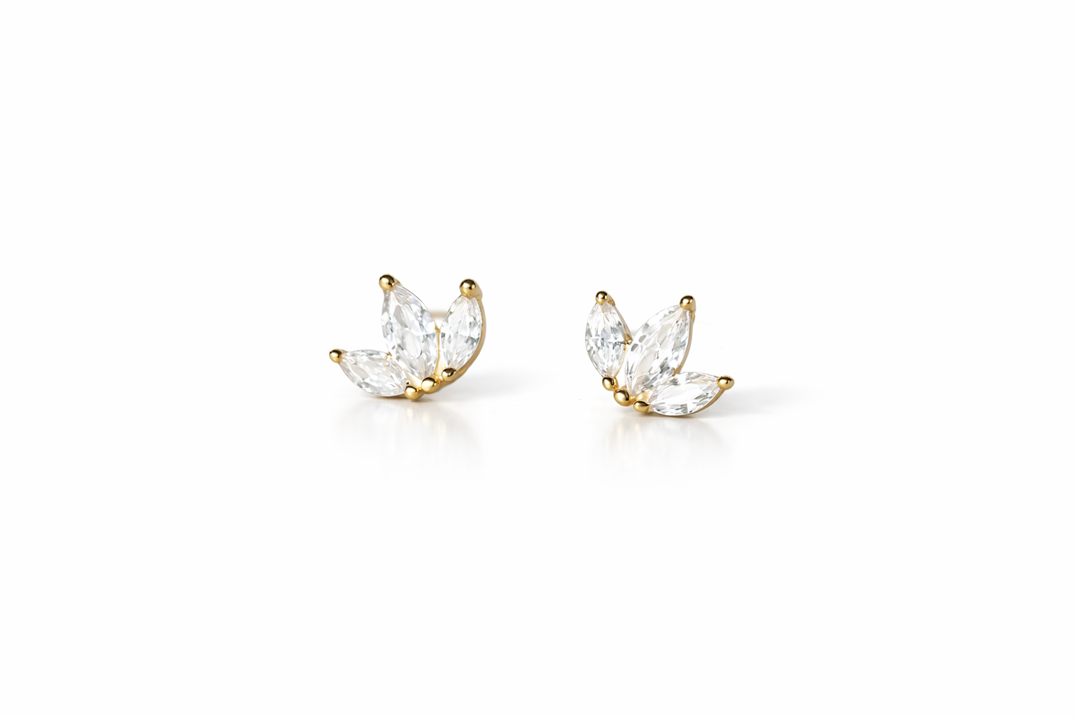 ZIRCON LEAF EARRINGS